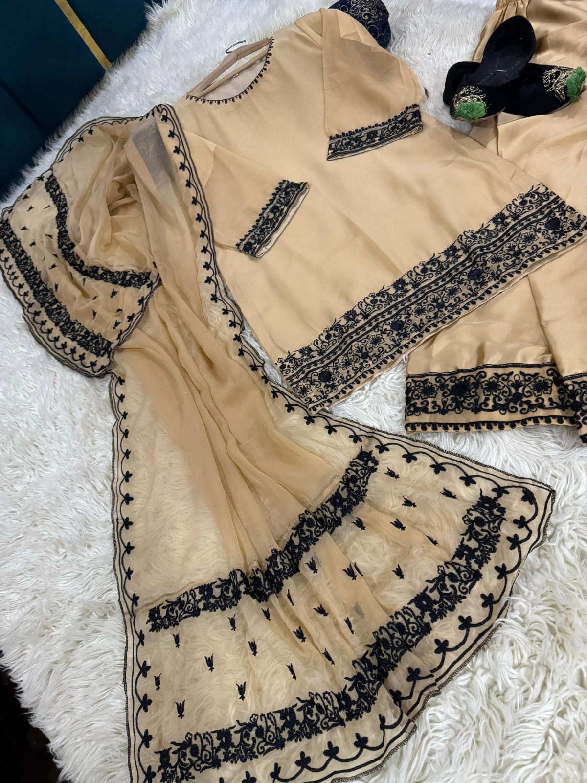 Partywear Chiffon Pret | Embroidered 3-Piece Suit with Silk Plazo - Brilliant Botique