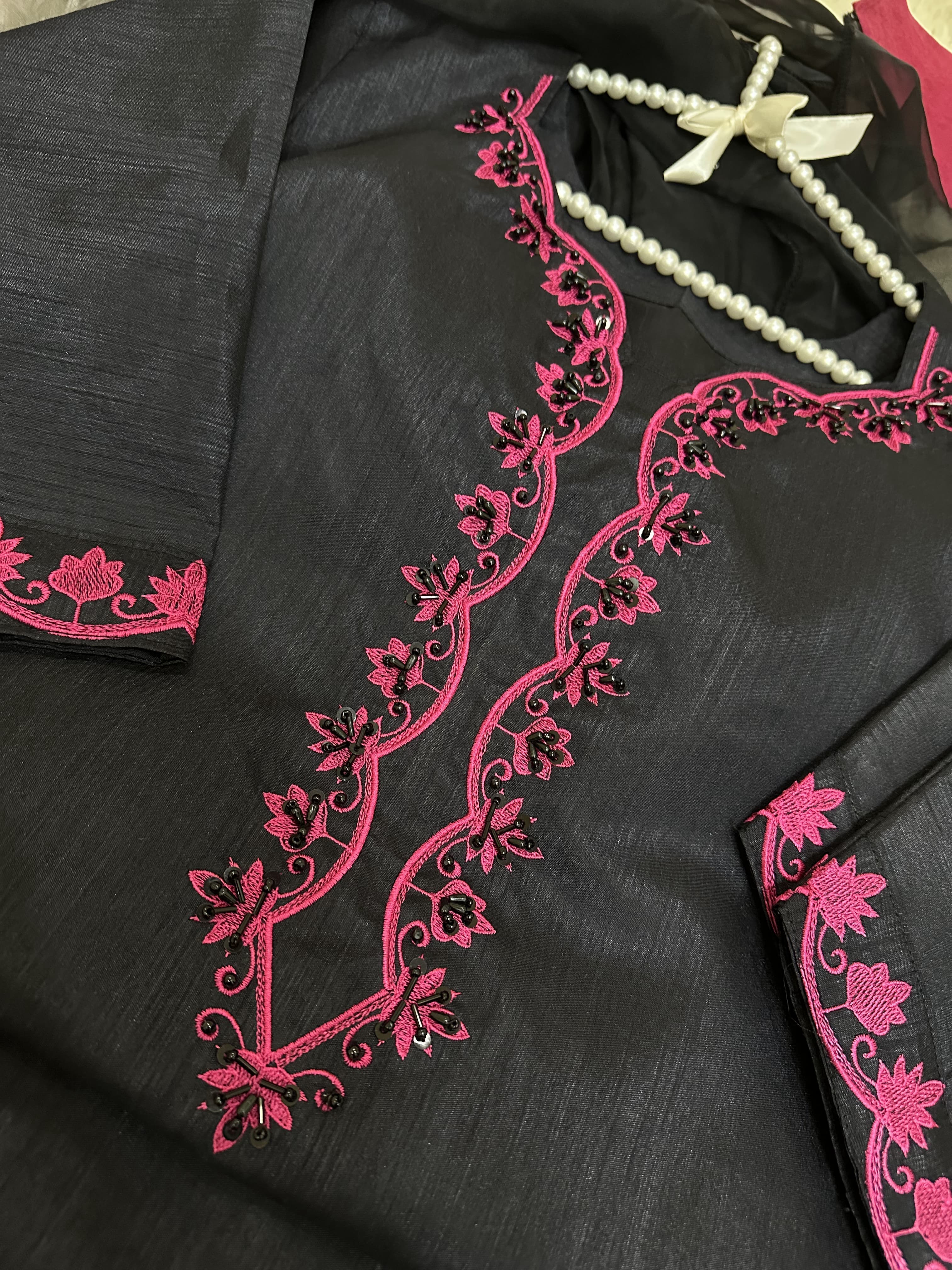 Pure Raw Silk Handmade Embroidered 3Pc Suit with Organza Dupatta – Farshi Shalwar | Ready to Wear