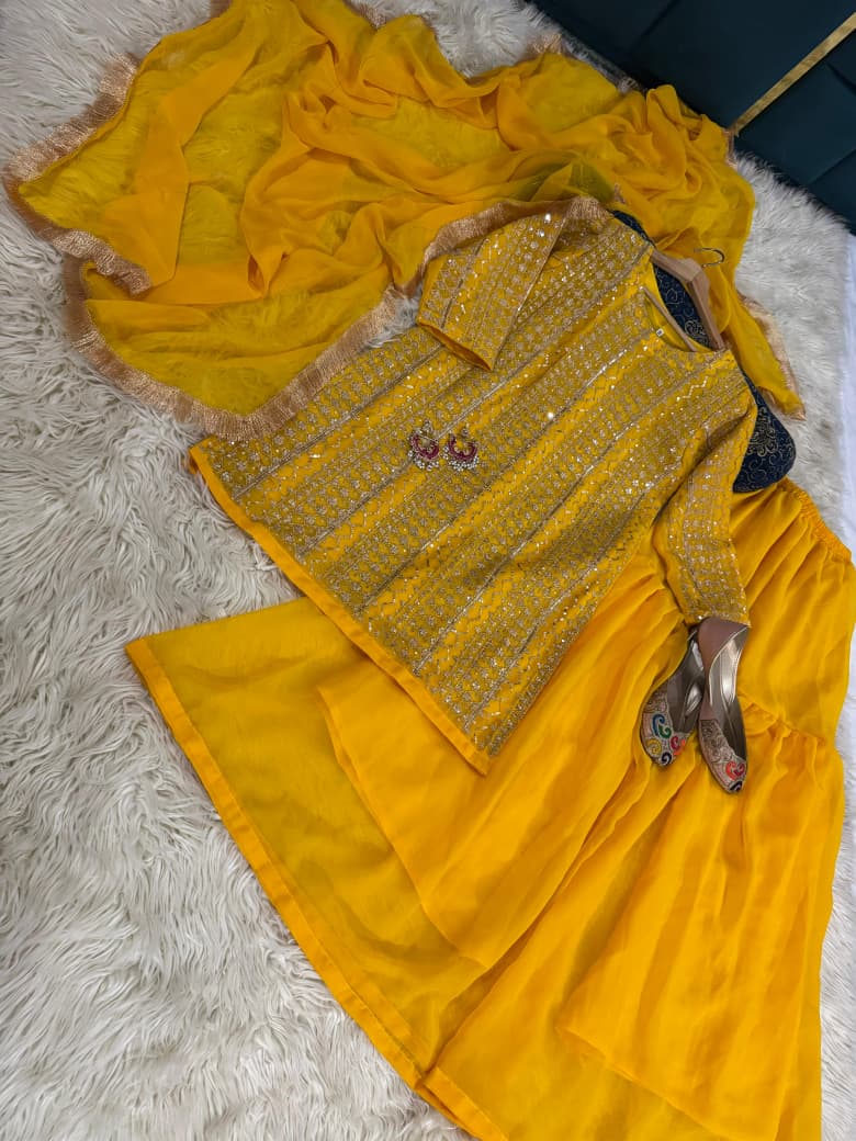 Chiffon Gharara Suit with Dupatta & Attached Inner – Full Sleeves – Elegant Pakistani Wedding/Party Wear