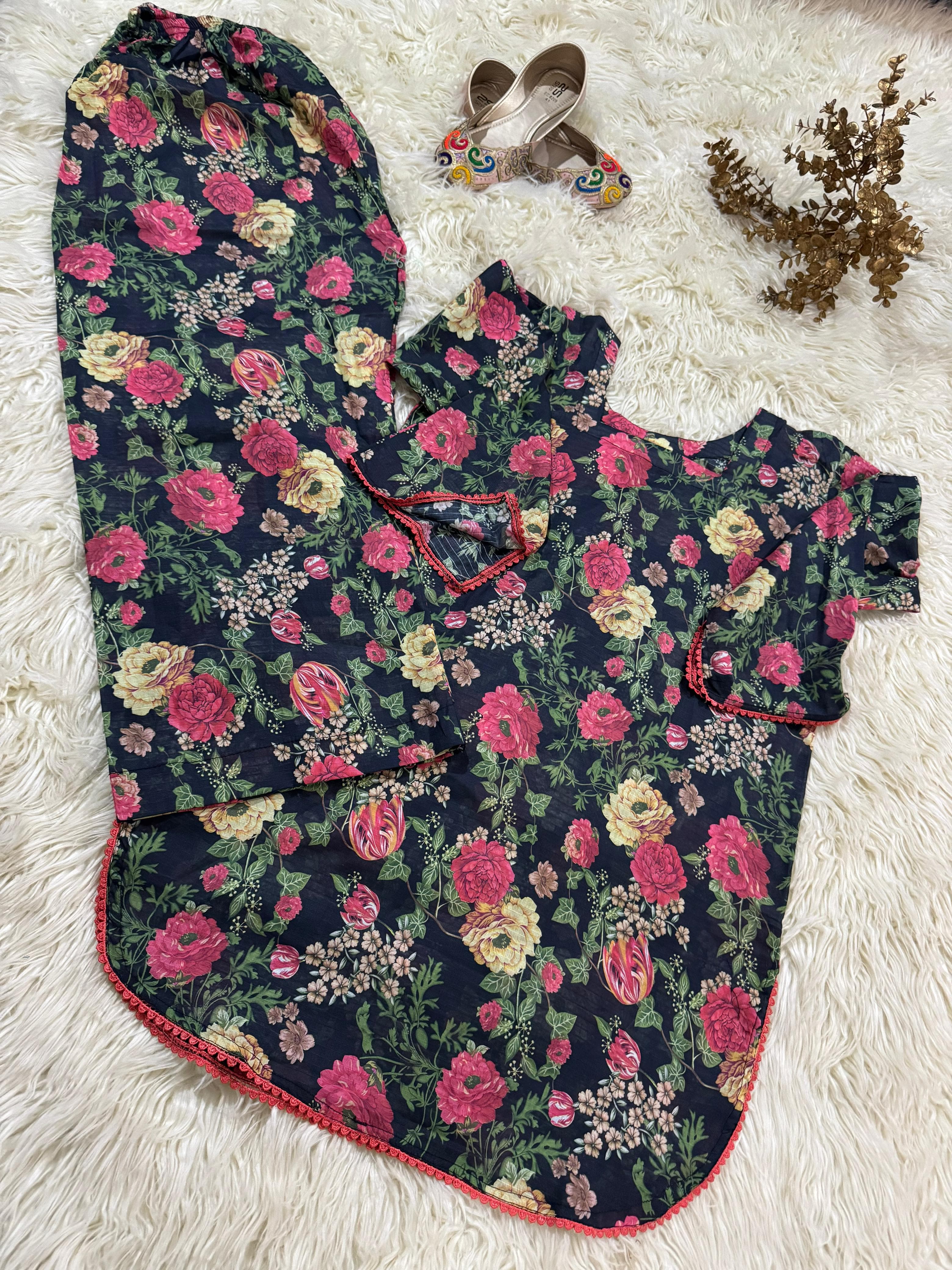 Bana Dora Lawn Ensemble – Lace Embellished Shirt with Farshi Shalwar